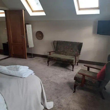 Magnificent House Bed No2 Double Nobber