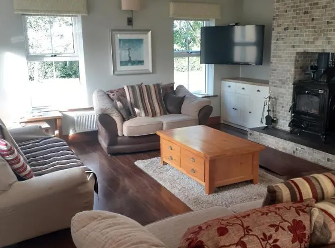 Magnificent House Bed No2 Double Lantställe *